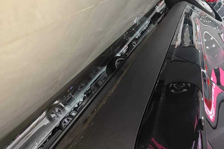 Used Tesla Model Y 2022 Revised Version Rear-Wheel Drive Left Side Sill