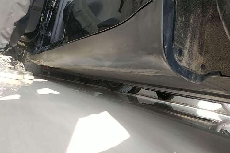 Used Tesla Model Y 2022 Revised Version Rear-Wheel Drive Left Side Sill