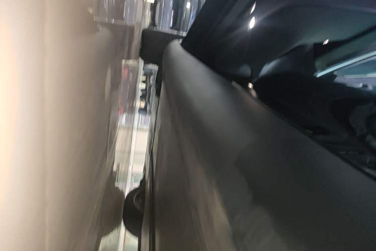 Used Tesla Model Y 2022 Revised Version Rear-Wheel Drive Left Side Sill