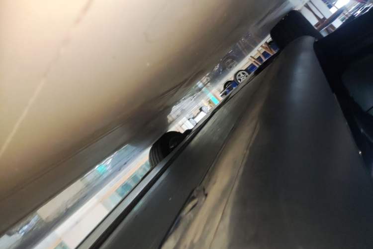 Used Tesla Model Y 2022 Rear-Wheel-Drive Version Left Side Sill
