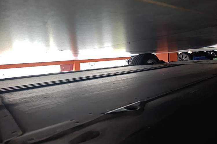 Used Tesla Model Y 2022 Rear-Wheel-Drive Version Left Side Sill