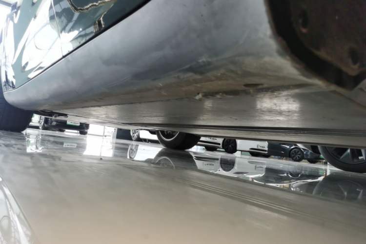 Used Tesla Model Y 2022 Revised Version Rear-Wheel Drive Left Side Sill
