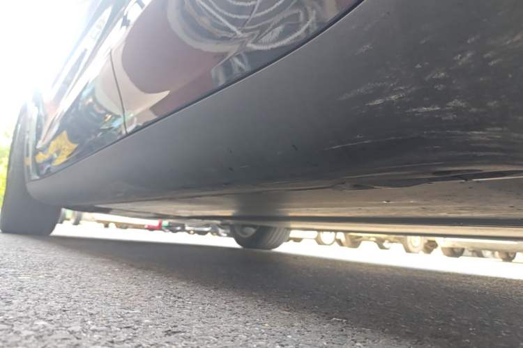 Used Tesla Model Y 2022 Revised Version Rear-Wheel Drive Left Side Sill