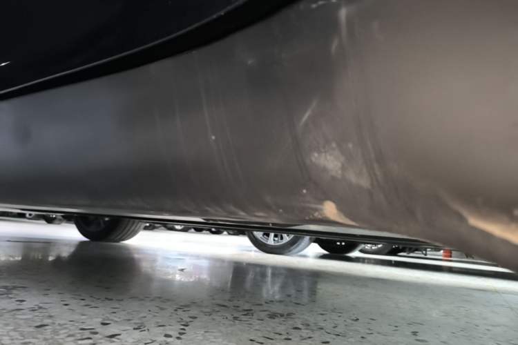 Used Tesla Model Y 2022 Revised Version Rear-Wheel Drive Left Side Sill