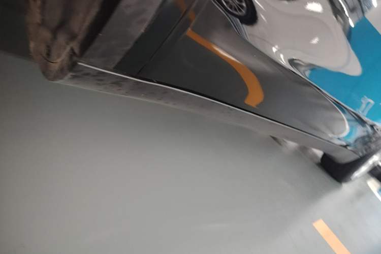 Used Tesla Model Y 2022 Revised Version Rear-Wheel Drive Left Side Sill