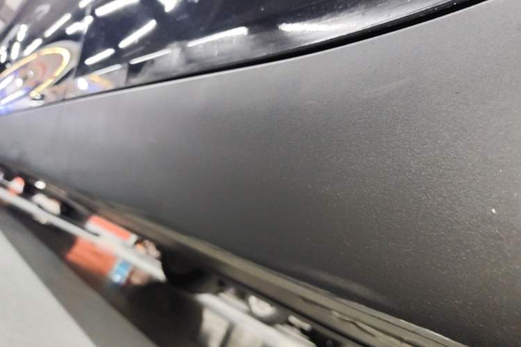 Used Tesla Model Y 2022 Revised Version Rear-Wheel Drive Left Side Sill