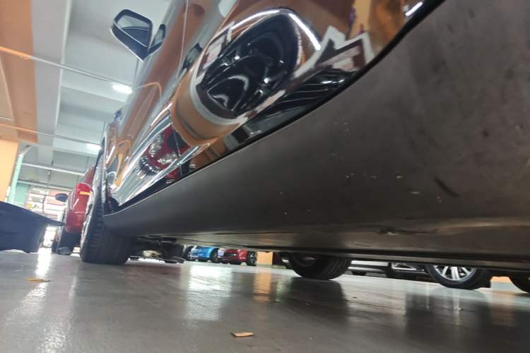 Used Tesla Model Y 2022 Revised Version Rear-Wheel Drive Left Side Sill