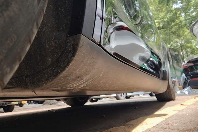 Used Tesla Model Y 2022 Revised Version Rear-Wheel Drive Left Side Sill