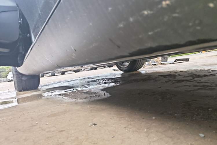Used Tesla Model Y 2022 Revised Version Long-Range All-Wheel Drive Left Side Sill