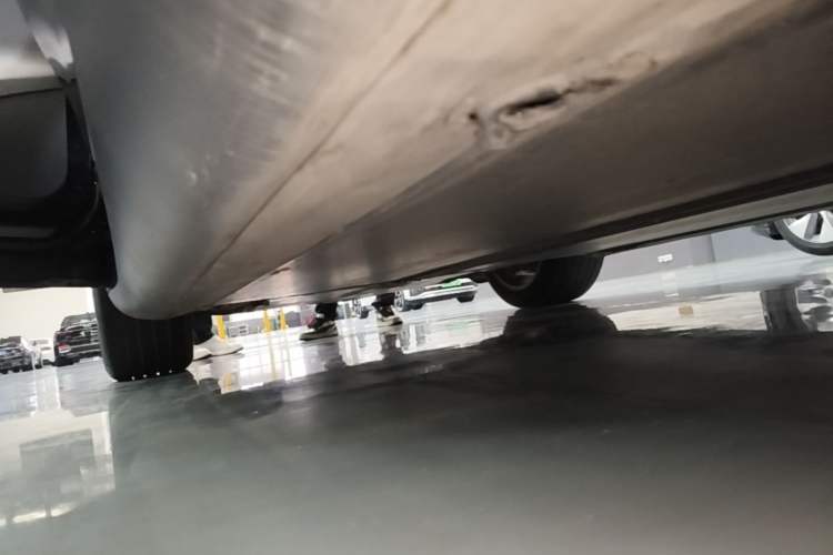 Used Tesla Model Y 2022 Revised Version Rear-Wheel Drive Left Side Sill