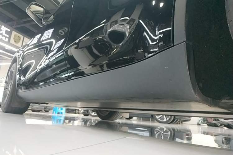 Used Tesla Model Y 2022 Revised Version Rear-Wheel Drive Left Side Sill