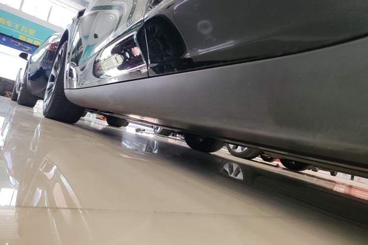 Used Tesla Model Y 2022 Rear-Wheel-Drive Version Left Side Sill