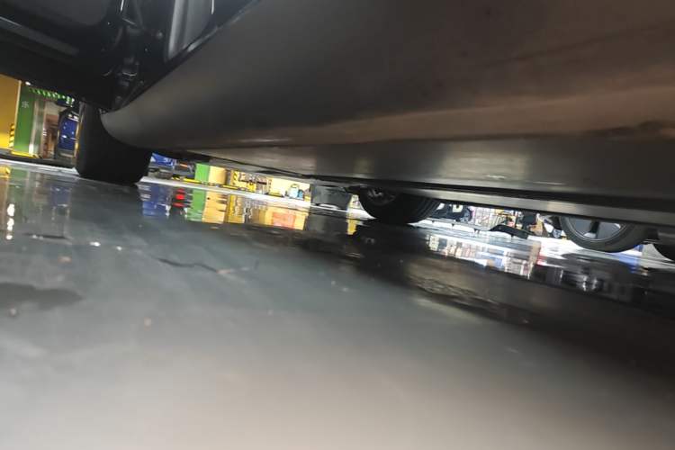 Used Tesla Model Y 2022 Revised Version Rear-Wheel Drive Left Side Sill