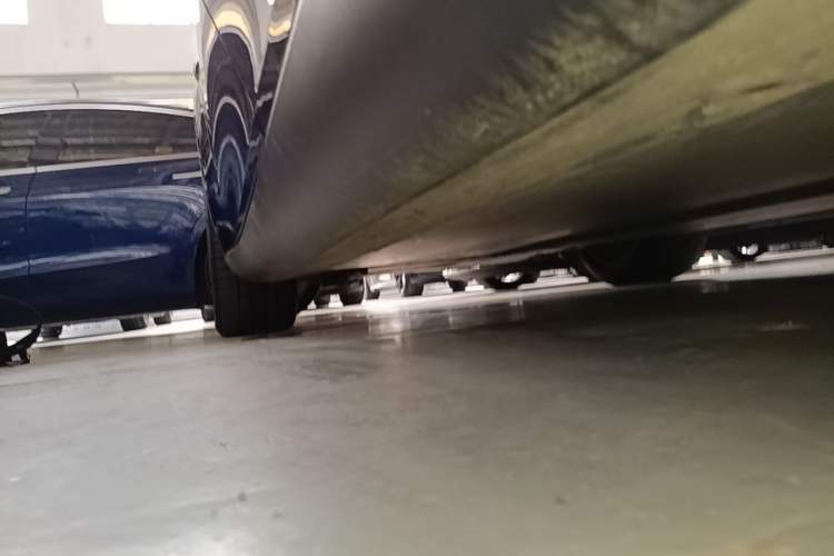 Used Tesla Model Y 2022 Revised Version Rear-Wheel Drive Left Side Sill