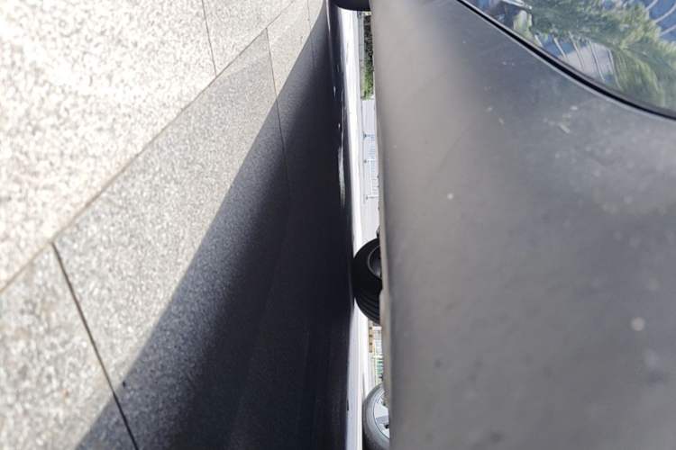 Used Tesla Model Y 2022 Revised Version Rear-Wheel Drive Left Side Sill