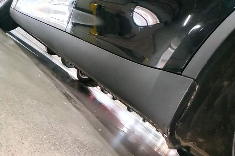 Used Tesla Model Y 2022 Revised Version Rear-Wheel Drive Left Side Sill