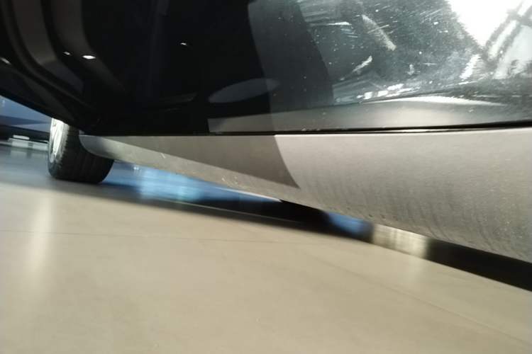 Used Tesla Model Y 2022 Revised Version Rear-Wheel Drive Left Side Sill