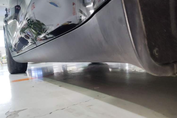 Used Tesla Model Y 2022 Revised Version Rear-Wheel Drive Left Side Sill