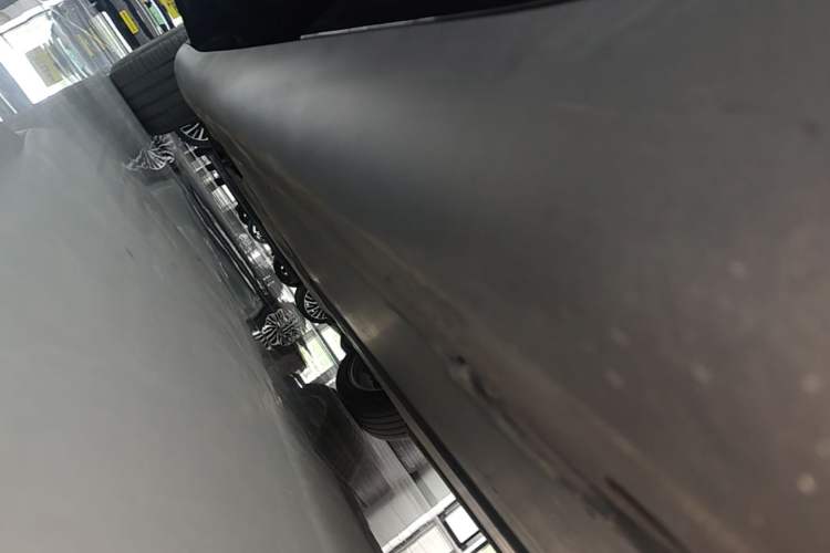 Used Tesla Model Y 2022 Rear-Wheel-Drive Version Left Side Sill