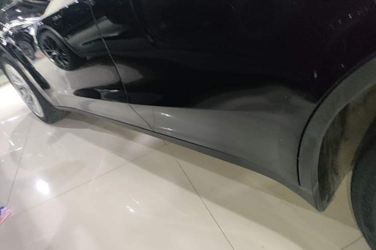 Used Tesla Model Y 2022 Revised Version Rear-Wheel Drive Left Side Sill