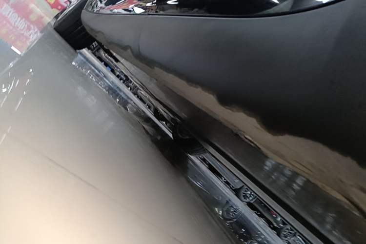 Used Tesla Model Y 2022 Revised Version Rear-Wheel Drive Left Side Sill