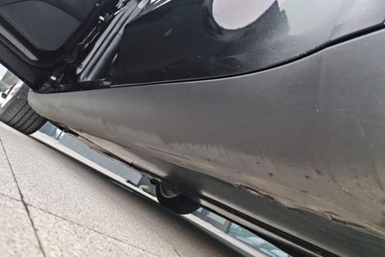 Used Tesla Model Y 2022 Revised Version Rear-Wheel Drive Left Side Sill
