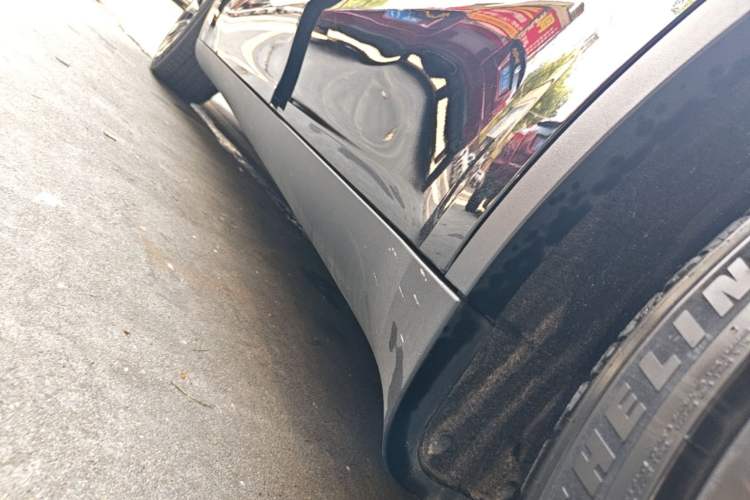 Used Tesla Model Y 2022 Rear-Wheel-Drive Version Left Side Sill