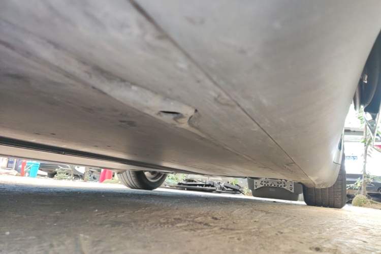Used Tesla Model Y 2022 Revised Version Rear-Wheel Drive Left Side Sill