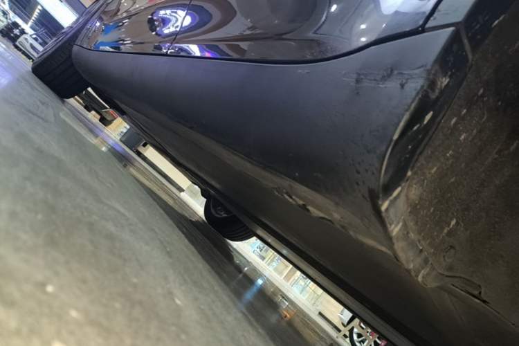 Used Tesla Model Y 2022 Revised Version Rear-Wheel Drive Left Side Sill