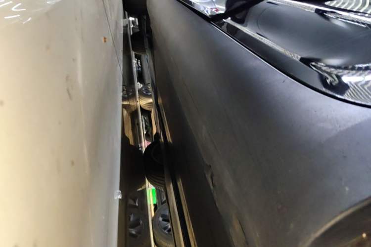 Used Tesla Model Y 2022 Revised Version Rear-Wheel Drive Left Side Sill