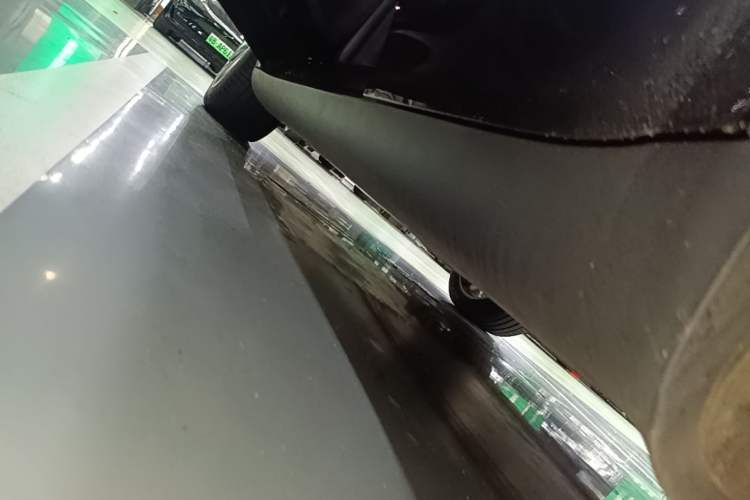 Used Tesla Model Y 2022 Revised Version Rear-Wheel Drive Left Side Sill