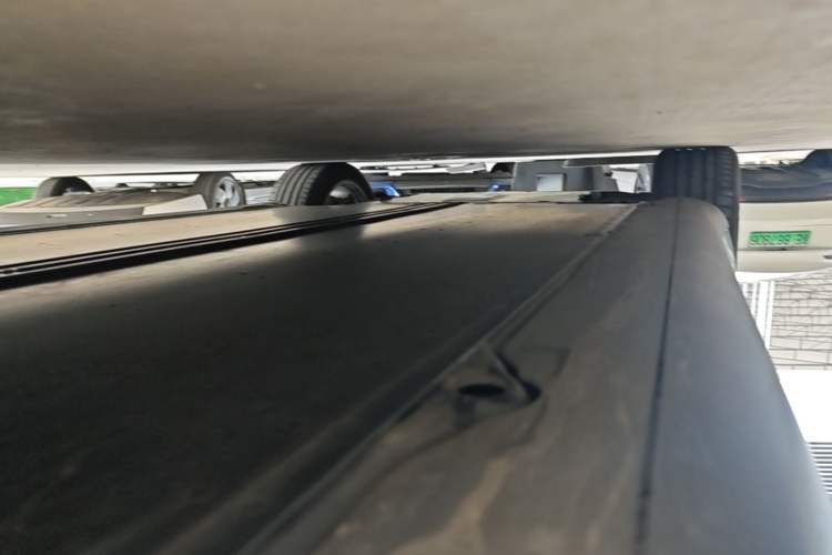 Used Tesla Model Y 2022 Rear-Wheel-Drive Version Left Side Sill
