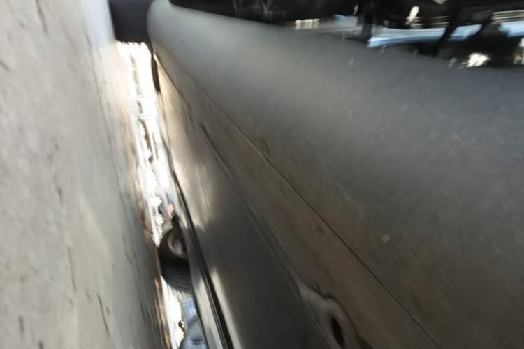 Used Tesla Model Y 2022 Rear-Wheel-Drive Version Left Side Sill