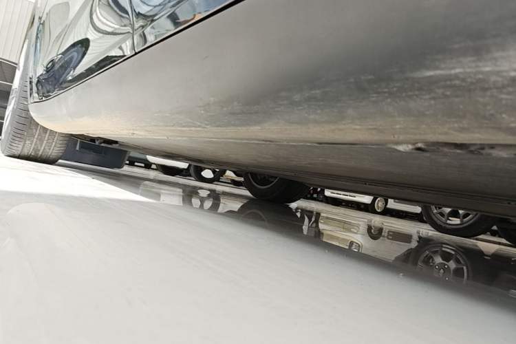 Used Tesla Model Y 2022 Revised Version Rear-Wheel Drive Left Side Sill