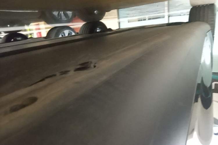 Used Tesla Model Y 2022 Revised Version Rear-Wheel Drive Left Side Sill