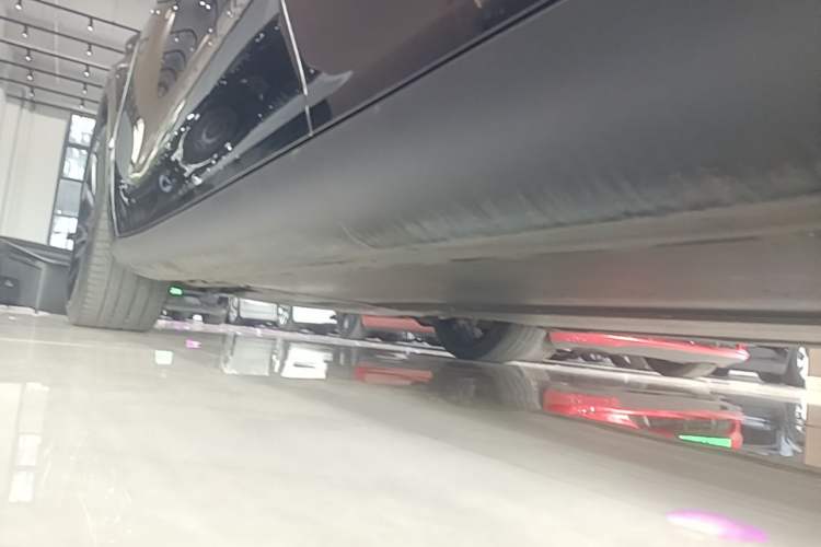 Used Tesla Model Y 2022 Revised Version Rear-Wheel Drive Left Side Sill