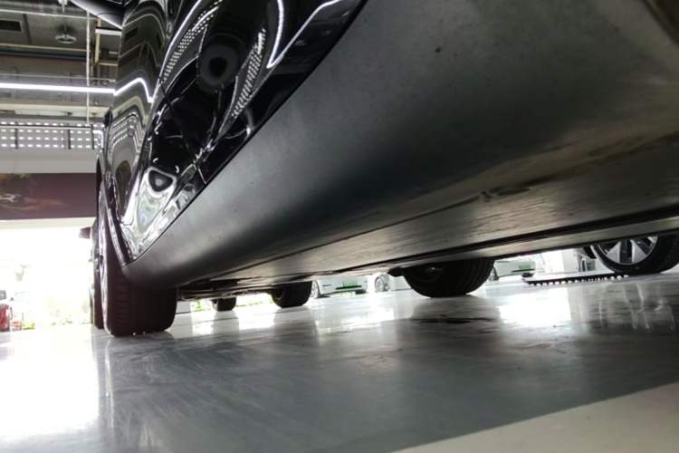 Used Tesla Model Y 2022 Revised Version Rear-Wheel Drive Left Side Sill