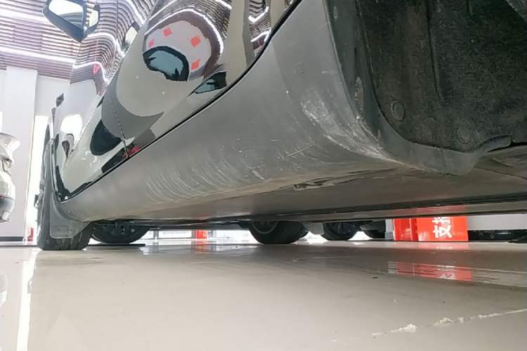 Used Tesla Model Y 2022 Rear-Wheel-Drive Version Left Side Sill