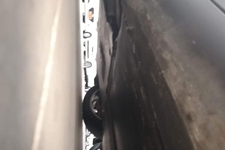Used Tesla Model Y 2022 Revised Version Rear-Wheel Drive Left Side Sill