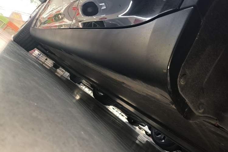 Used Tesla Model Y 2022 Rear-Wheel-Drive Version Left Side Sill