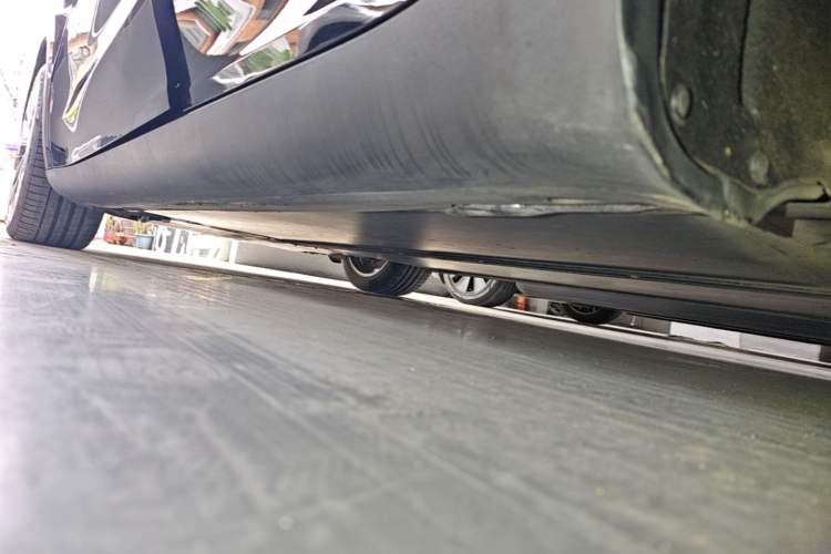 Used Tesla Model Y 2022 Revised Version Rear-Wheel Drive Left Side Sill