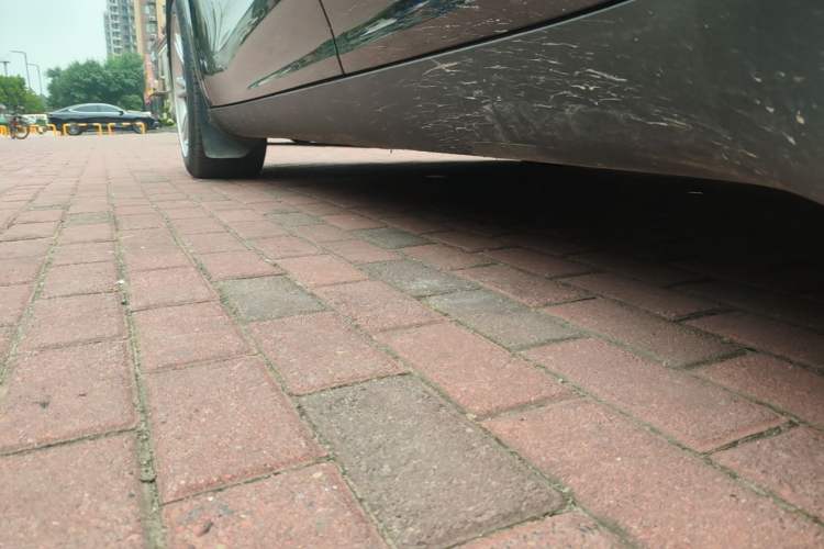 Used Tesla Model Y 2022 Revised Version Rear-Wheel Drive Left Side Sill