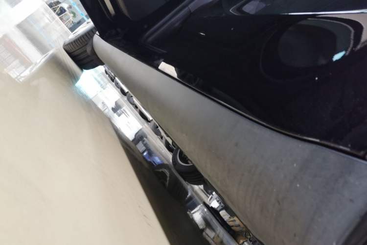 Used Tesla Model Y 2022 Revised Version Rear-Wheel Drive Left Side Sill