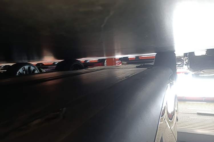 Used Tesla Model Y 2022 Revised Version Rear-Wheel Drive Left Side Sill