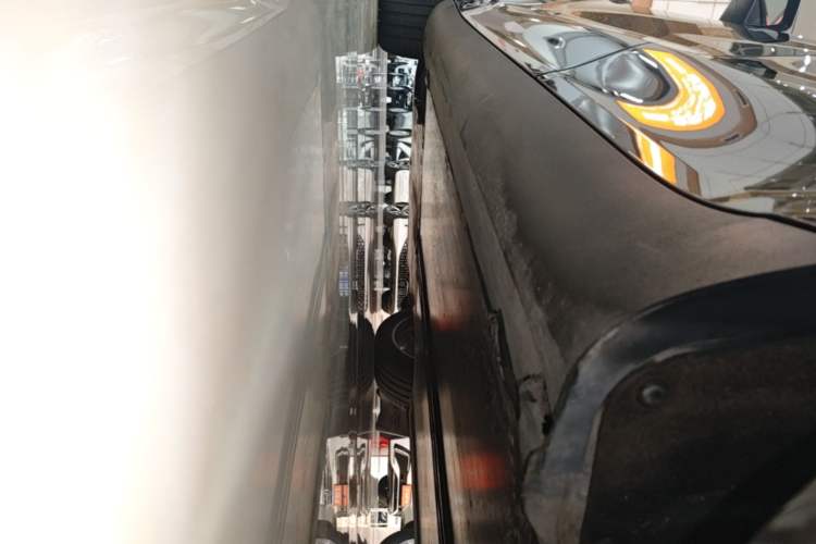 Used Tesla Model Y 2022 Revised Version Rear-Wheel Drive Left Side Sill