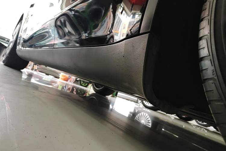 Used Tesla Model Y 2022 Revised Version Rear-Wheel Drive Left Side Sill