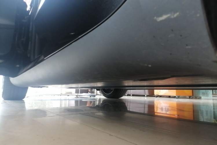 Used Tesla Model Y 2022 Rear-Wheel-Drive Version Left Side Sill