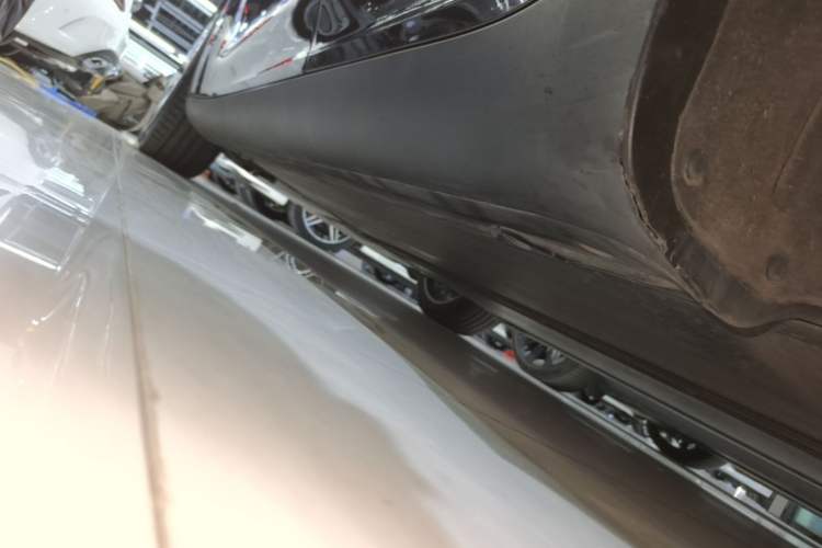 Used Tesla Model Y 2022 Revised Version Rear-Wheel Drive Left Side Sill