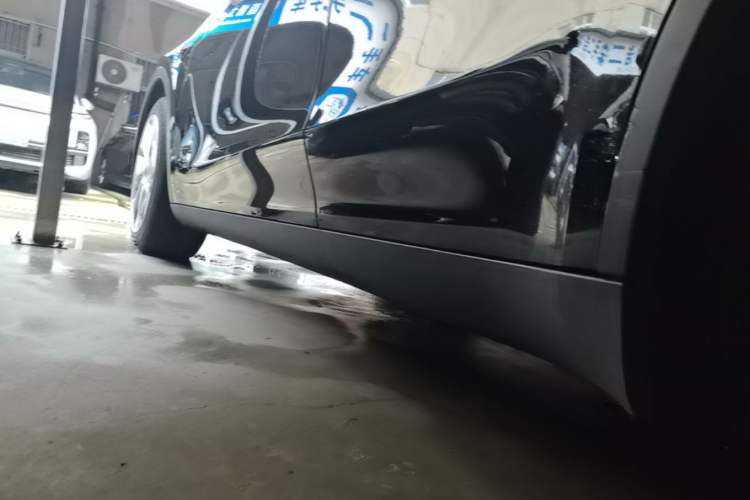 Used Tesla Model Y 2022 Rear-Wheel-Drive Version Left Side Sill