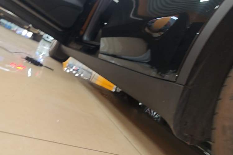 Used Tesla Model Y 2022 Rear-Wheel-Drive Version Left Side Sill